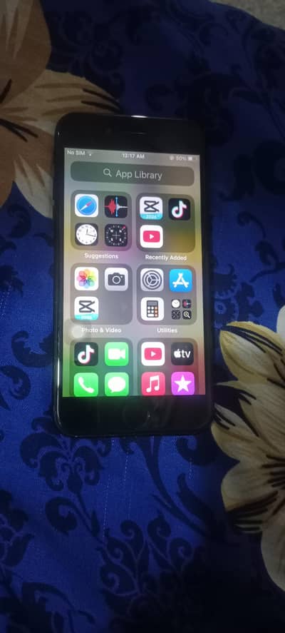 iphone 7 32Gb betrry health 100 condition 10/10