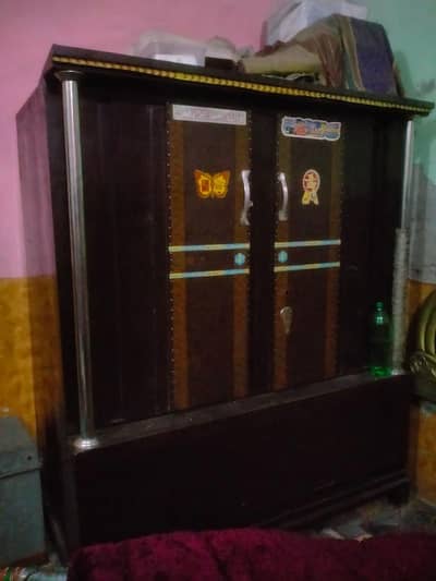 almari peta full king size