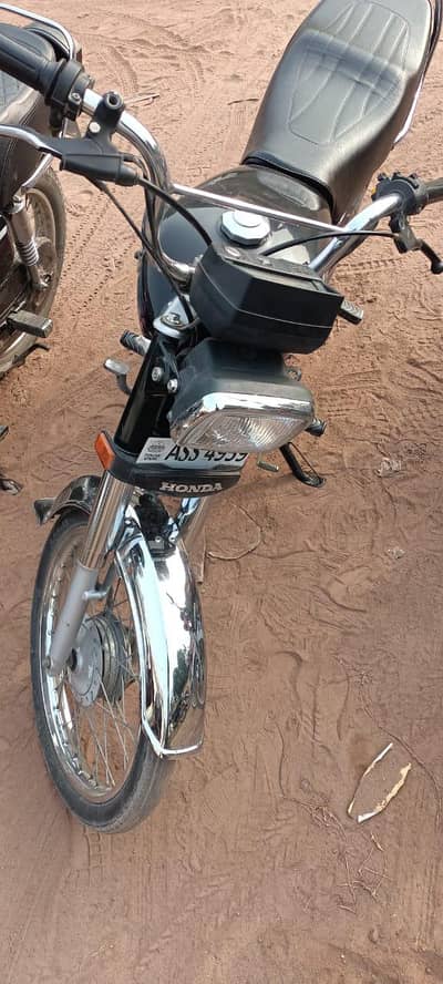 Honda 70 2023/24 lush condition urgent sale. .