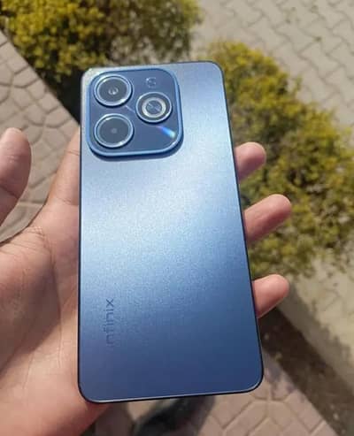 Infinix hot 40i 8+8/256gb