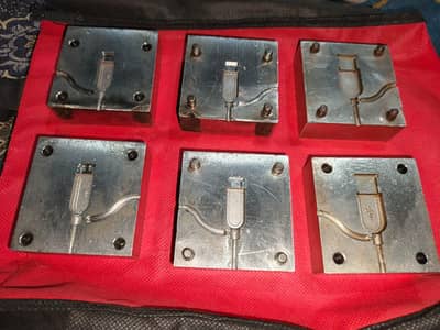 Mobile data Cable die