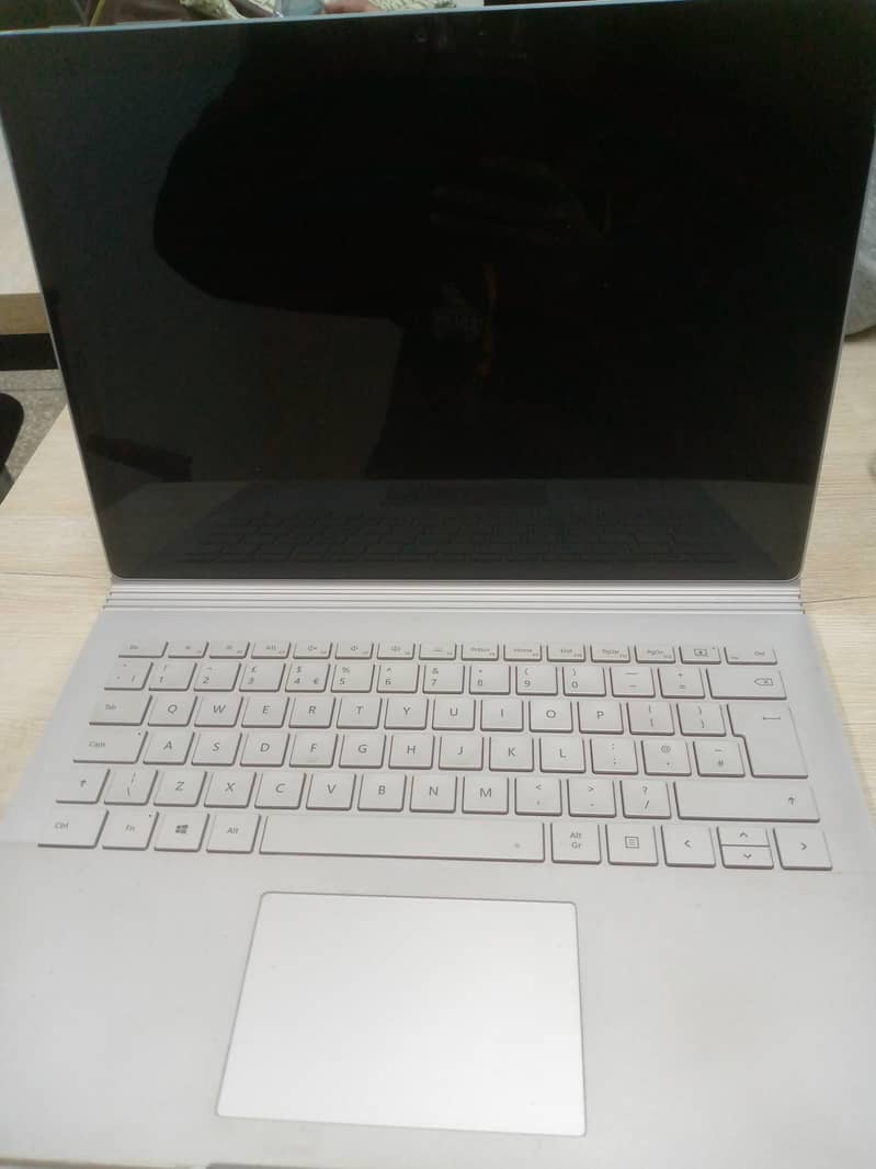 Microsoft Surface Book 0