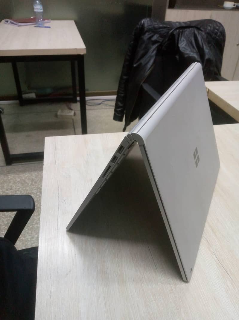 Microsoft Surface Book 7