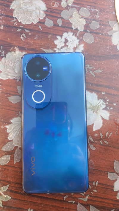 Vivo V50 5g | 12/512gb | 6 months warranty still pending