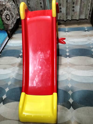 slide hai bht achi condition ki hai