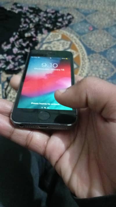 iphone 5s for 5500 rs