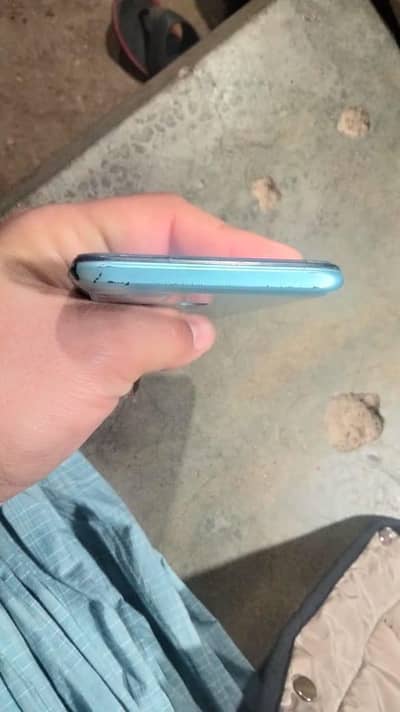 Infinix hot 11play 4gb 64gb