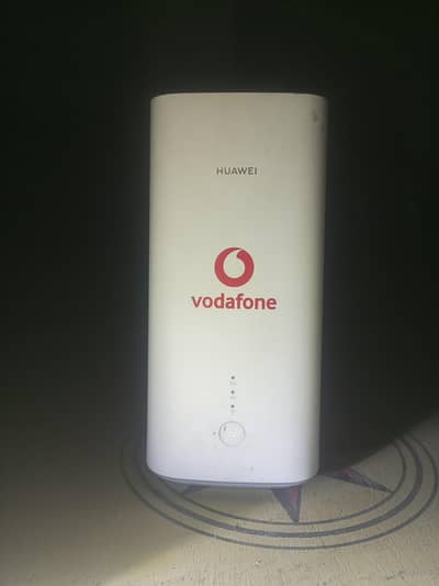 Huawei H112-370 (5G router with external antenna)