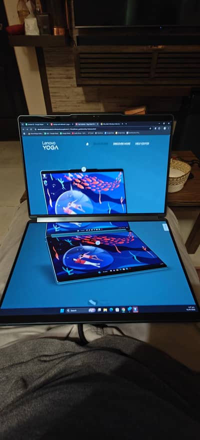 Lenovo YOGA BOOK 9i ultra 7 32gb 1TB DUAL SCREEN 2.8k