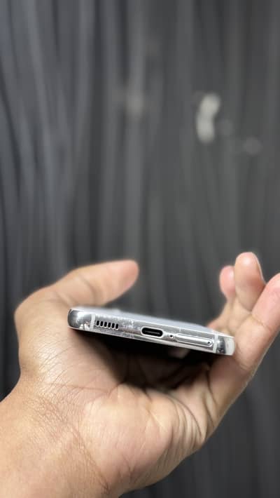 Samsung s22 8/128GB with box PTA