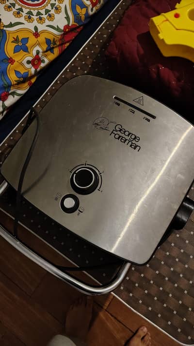 George Foreman 22160 Advanced 5-Portion Grill and Melt - electric