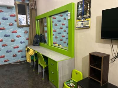 study table for sell.