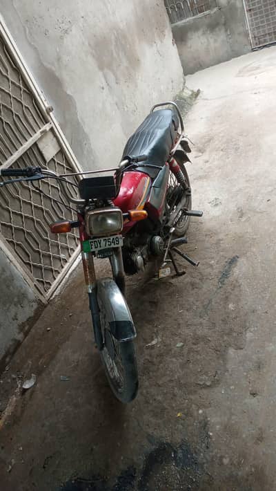 good condition hai paison ki jarurat hai