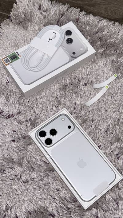 17 Pro Max 256gb PTA APPROVED