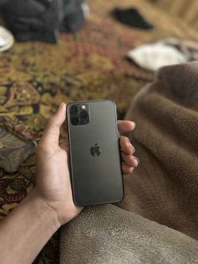 Iphone 11 pro 64 gb 10by 10 total genuine