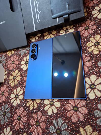 Samsung Z Fold 7 Brand New Just Box Open Physical Dual Sim 512Gb.