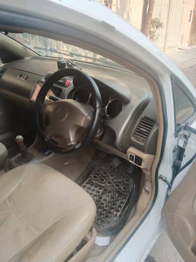 Honda city 2005 urgent