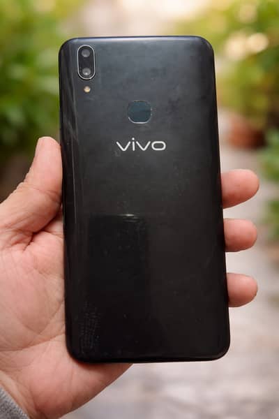 Vivo V9 4 64