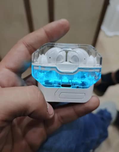 ronin worrier airbuds r7105 just box opened