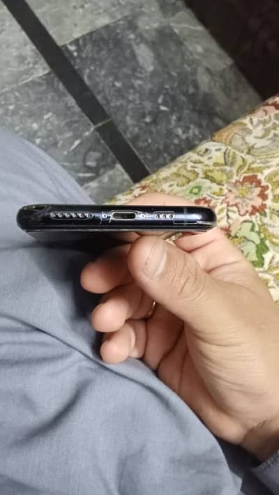 Iphone 11 pro approved