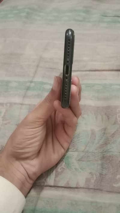 iPhone 7 128 storage PTA approved