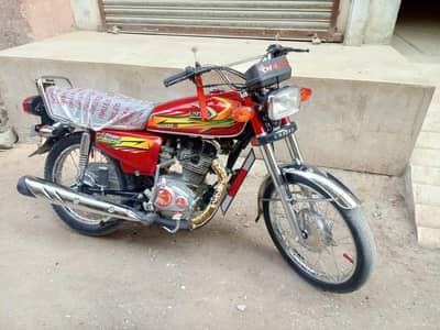 V. I. P CONDITION*UNITED 125*(1ST ONWER)FINAL RS 1 LAC  KARACHI NUMBER