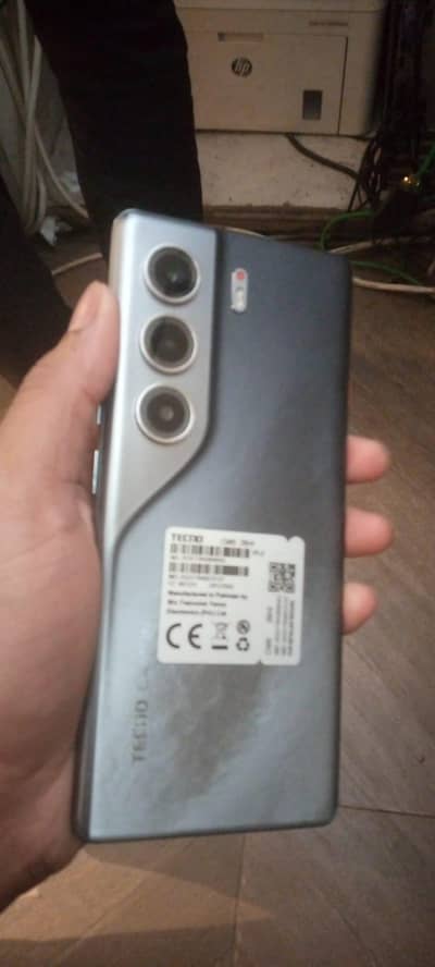 tecno camon 40 pro  with box and warranty