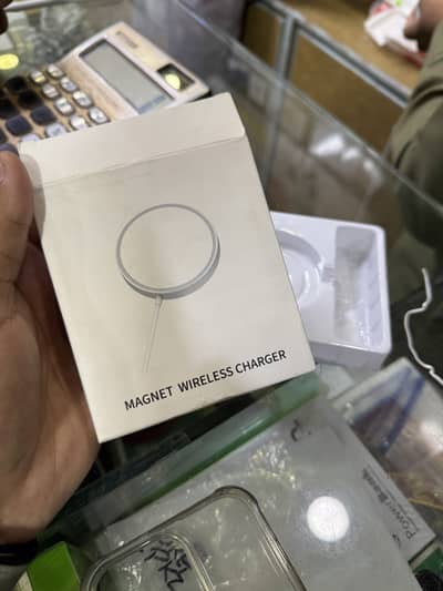 MagSafe charger iphone