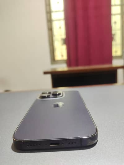 Iphone 14 pro- Urgent sale