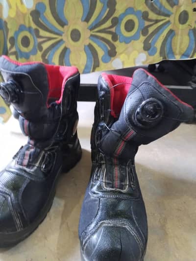 I'm selling my Kenwood speaker and sterio CD tape