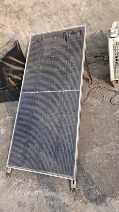 300 watt solar panel