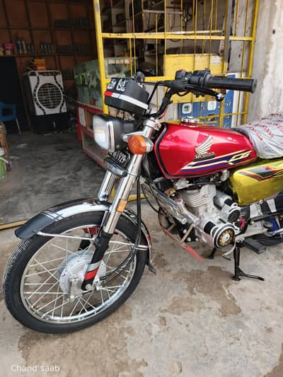 Honda self start brand new condition bike 03446464638