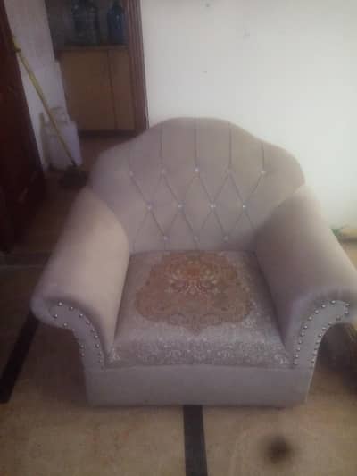 5 seater sofa good condition urgently sale