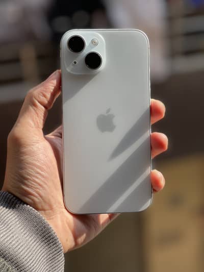 Iphone 15 128gb 10 by 10 candition jv