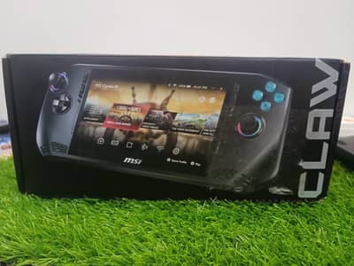 MSI Claw core ultra 5 16/512  handheld gaming pc