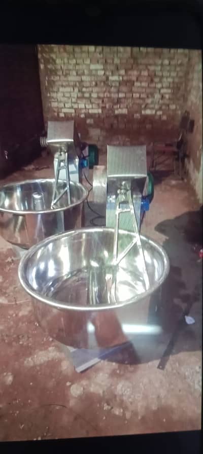 Dough mixer/Dough machine/Atta mixture machine/dough mixer machine