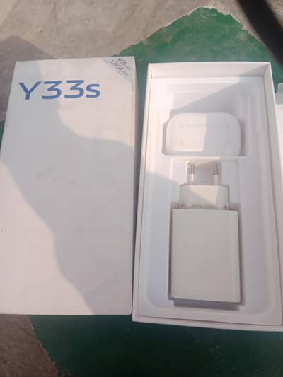 vivo y33s  8+4 | 128