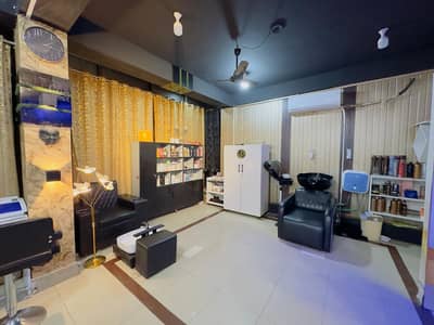 Furnished Luxury Ladies Salon for Sale – Model Town Main Link Road