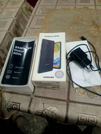 Samsung A04s