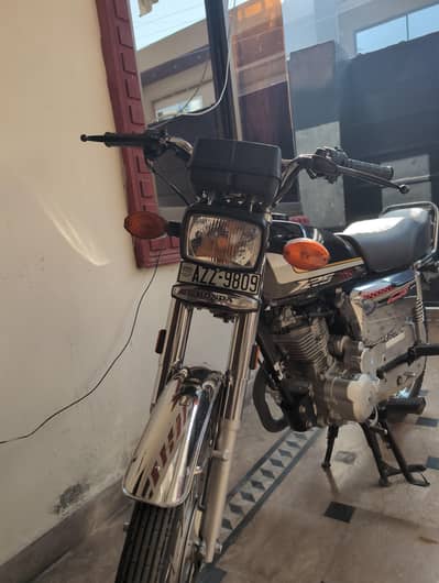 new bike totally genuine complete documents and biometrics