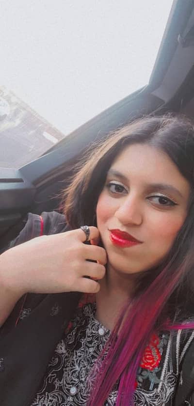 female babysitter or househelp available