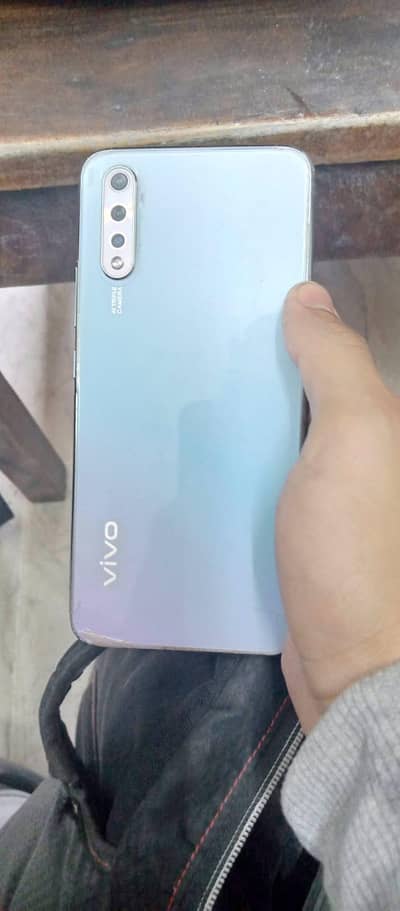 vivo s1
