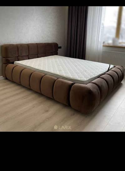 Double bed / bed set / king size bed / wooden bed / bed / Furniture