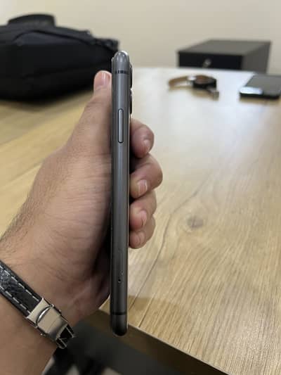 iPhone 11 pta approved