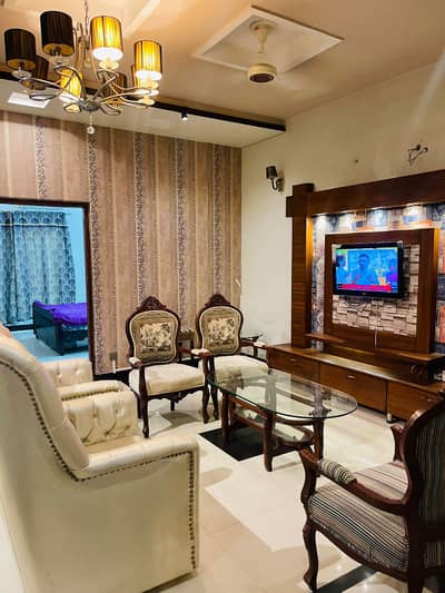 10 Marla House For Rent In Bahria Town Lahore,