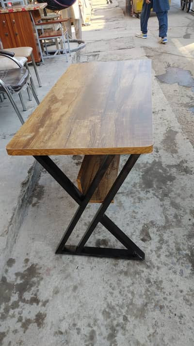 Office Furniture//Workstations//Conference Tables//Executive Tables