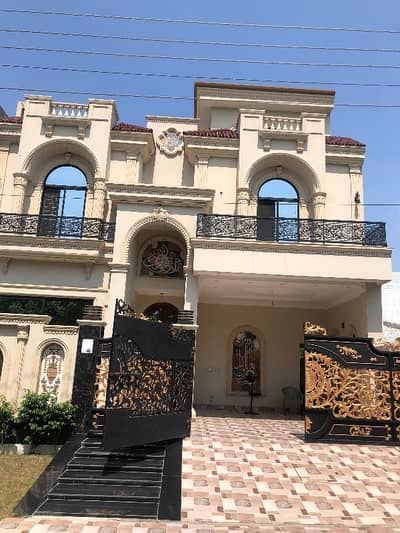 Luxury 10 Marla Brand New House For Sale In Jubilee Town.