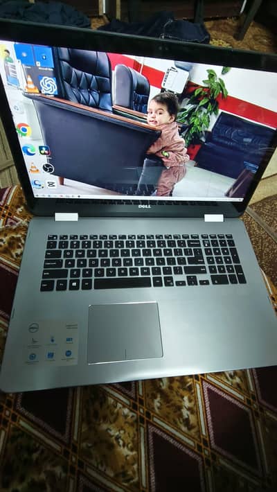 dell i7/7gen 360 touch screen 17inch screen
