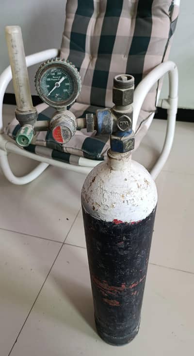 Oxygen Cylinder