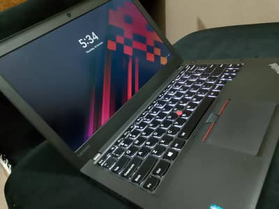 Lenovo Thinkpad  core i5 8 GB RaM  256 GB SSD